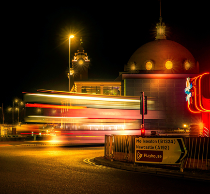 爱上海：Create a wonderful story of your own